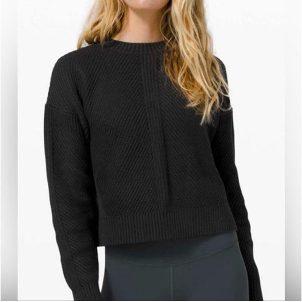Lululemon New Heights Black Knit Ribbed Sweater Size 8 Minimalist Classy Goth